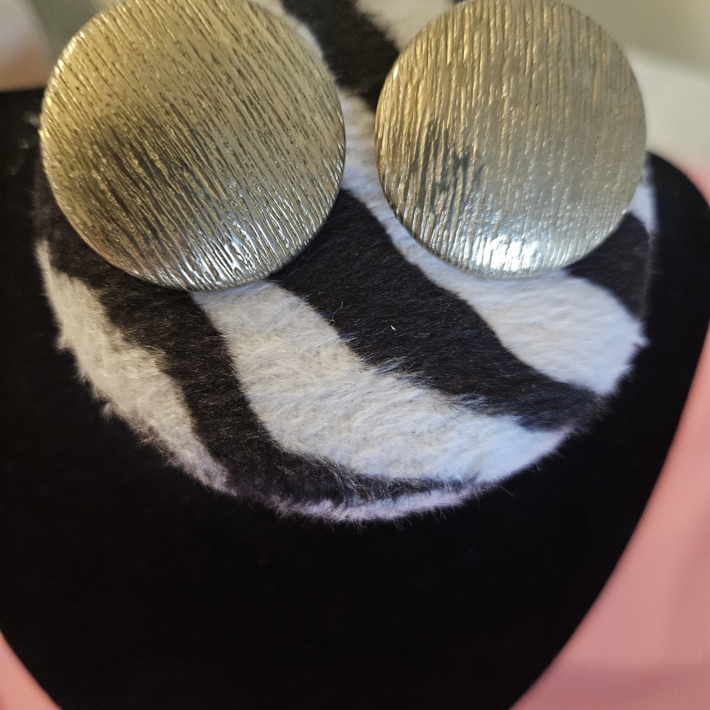Marino Signed Elegant Silvertone Textured Clip On Earrings